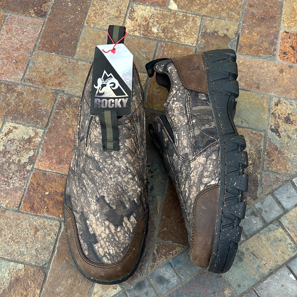 Rocky oak creek‎ camo
Slip on